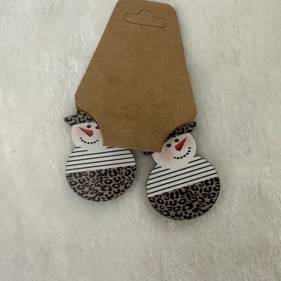 Gorgeous earring bundle - Picture 2 of 9